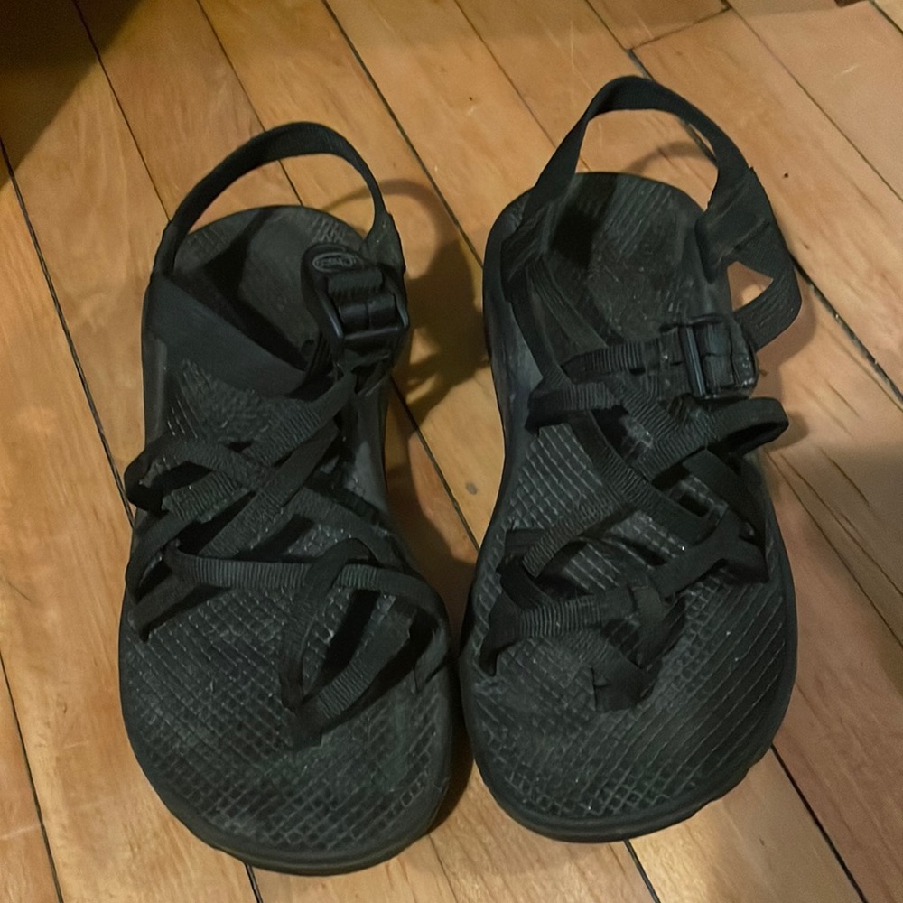 Women’s Chacos Size 8W
